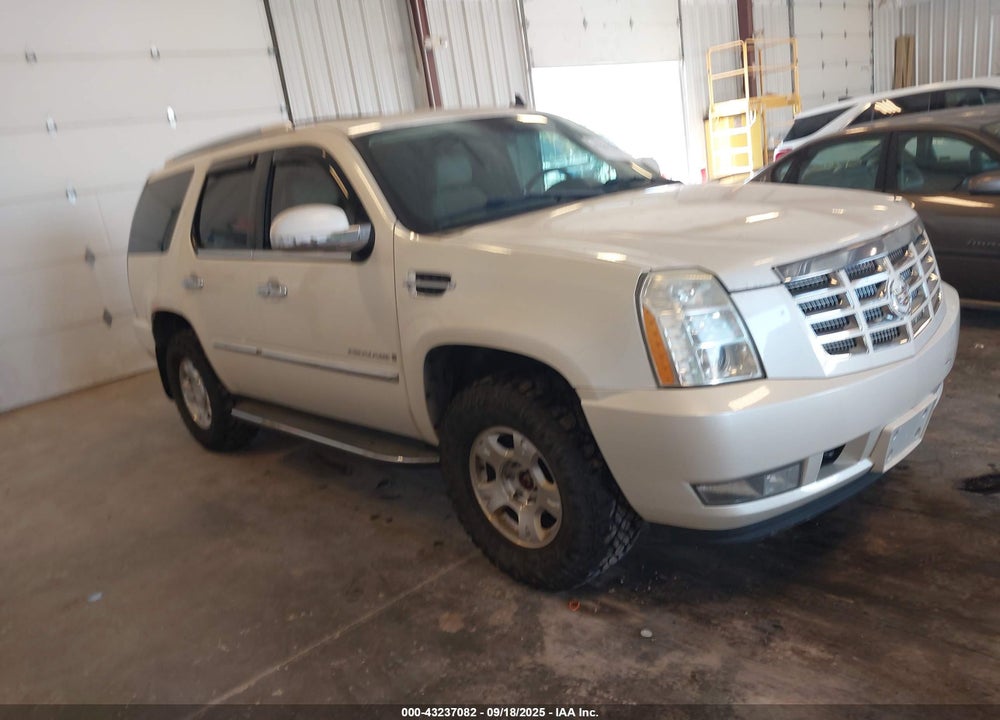 2007 CADILLAC ESCALADE STANDARD VIN: 1GYFK63817R197625