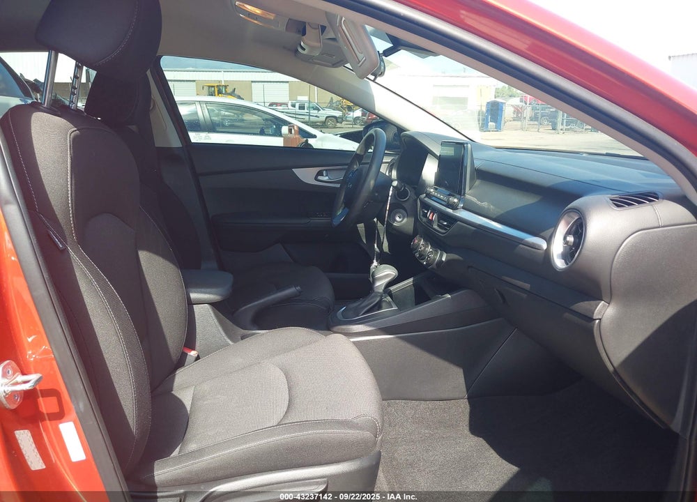 2023 KIA FORTE VIN: 3KPF24AD8PE666733
