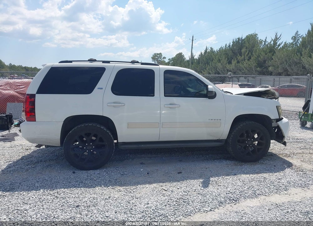 2010 CHEVROLET TAHOE VIN: 1GNUKBE04AR124728