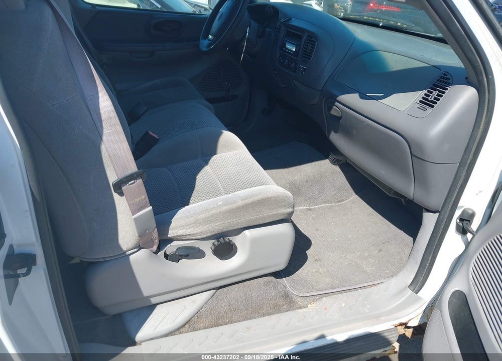 2002 FORD F-150 LARIAT/XL/XLT VIN: 1FTRX17LX2NA51889