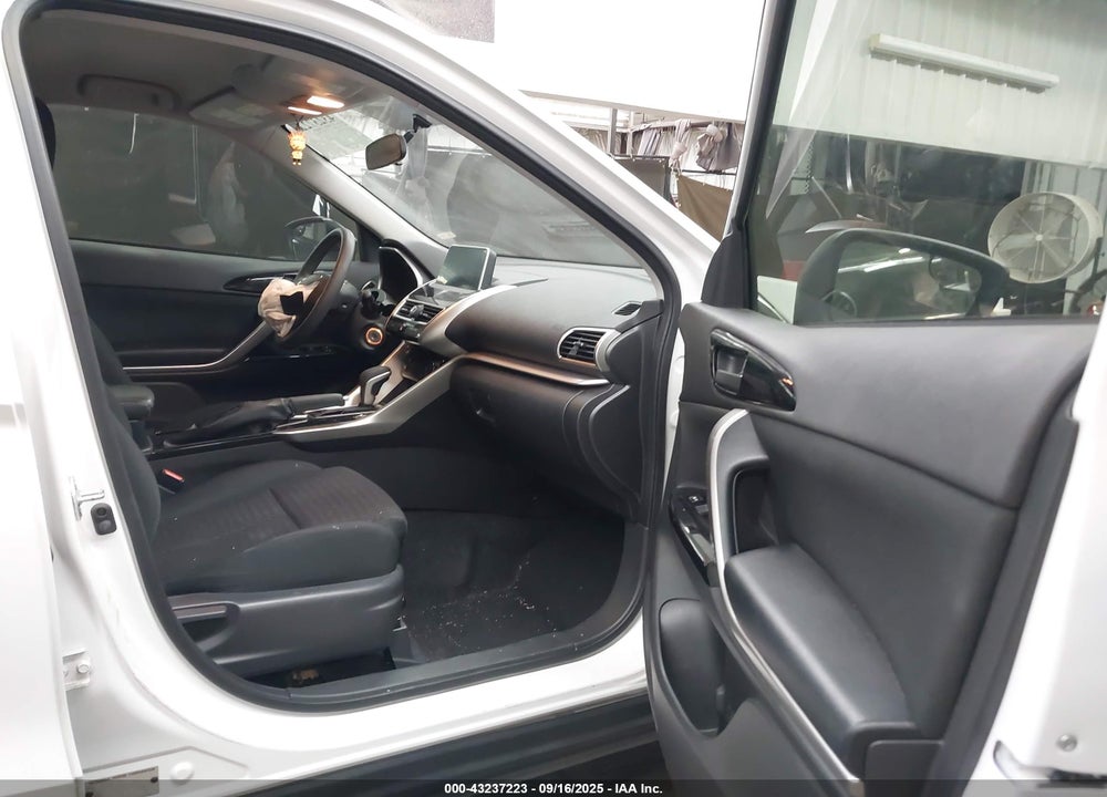 2019 MITSUBISHI ECLIPSE VIN: JA4AT4AA2KZ000584