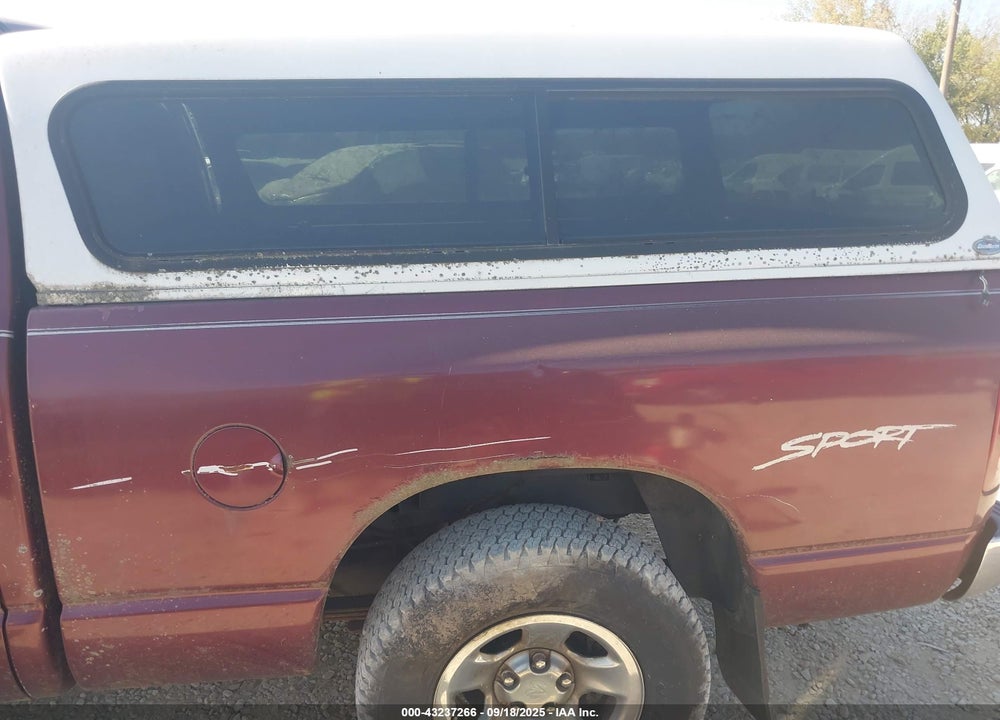 2002 DODGE RAM 1500 ST VIN: 3D7HA18Z72G115028
