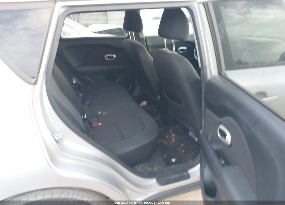 2018 KIA SOUL VIN: KNDJP3A51J7612065