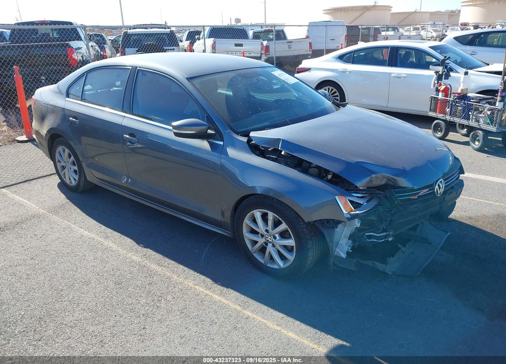 2014 VOLKSWAGEN JETTA 1.8T SE VIN: 3VWD17AJ4EM247716