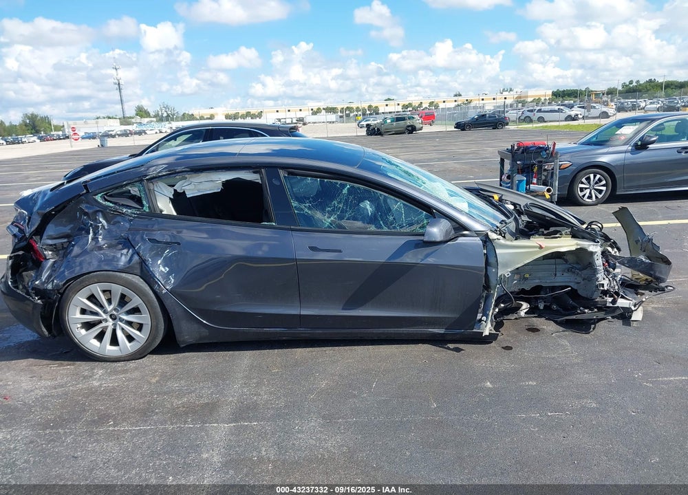 2023 TESLA MODEL 3 VIN: 5YJ3E1EAXPF462938