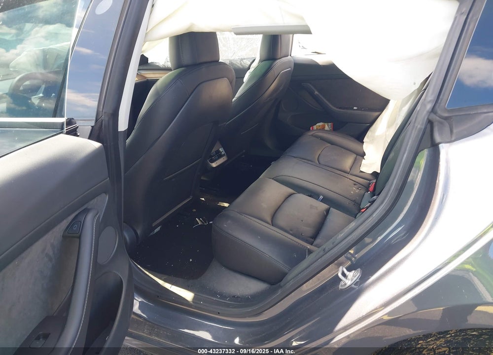 2023 TESLA MODEL 3 VIN: 5YJ3E1EAXPF462938