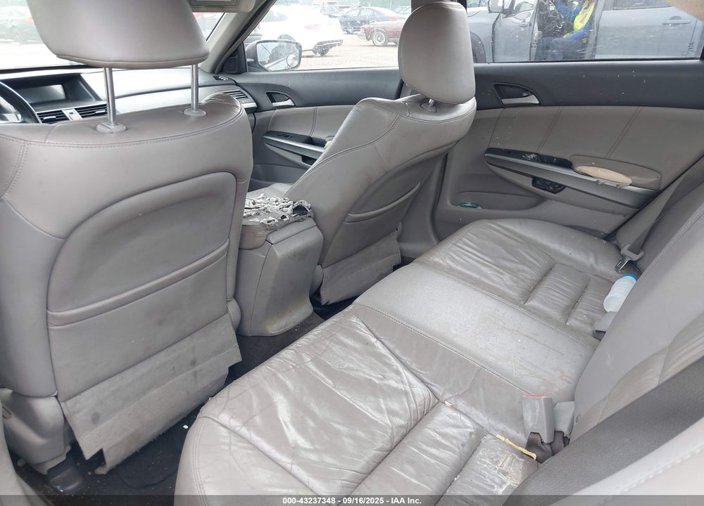 2009 HONDA ACCORD 2.4 EX-L VIN: 1HGCP26899A029765