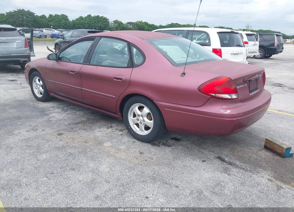 2005 FORD TAURUS SE VIN: 1FAFP53215A236244