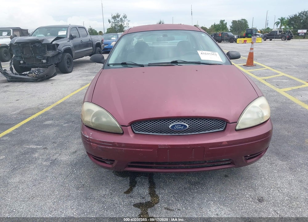 2005 FORD TAURUS SE VIN: 1FAFP53215A236244