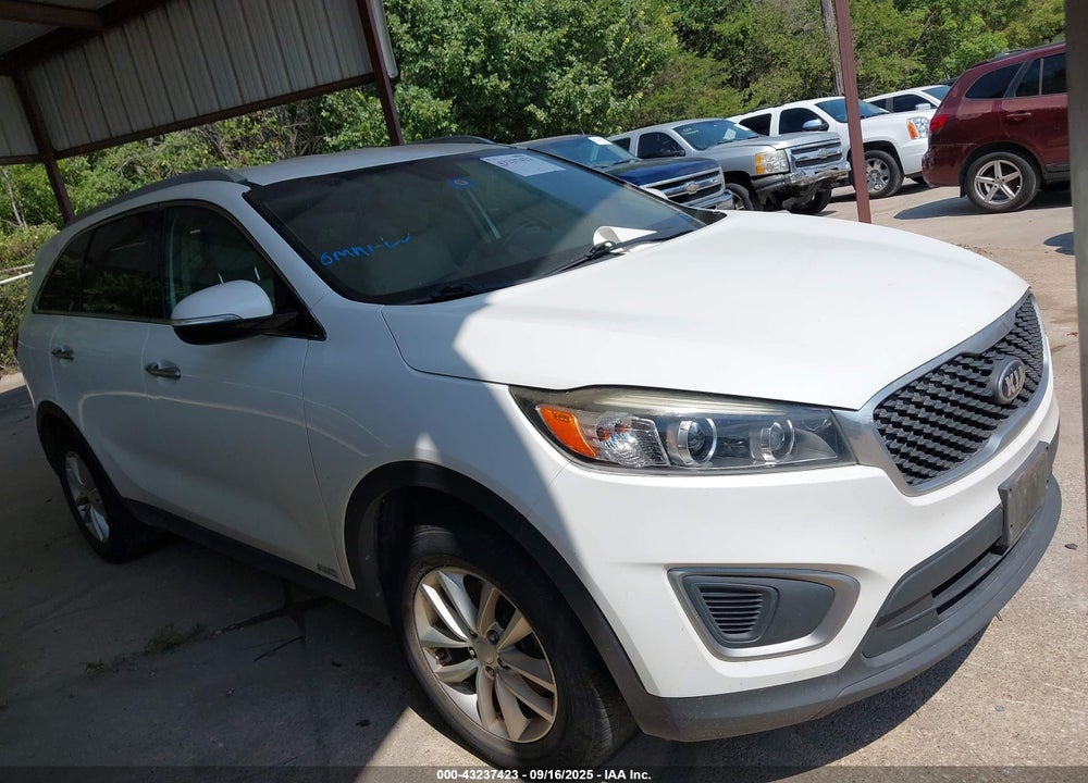 2016 KIA SORENTO 2.4L LX VIN: 5XYPGDA38GG059280