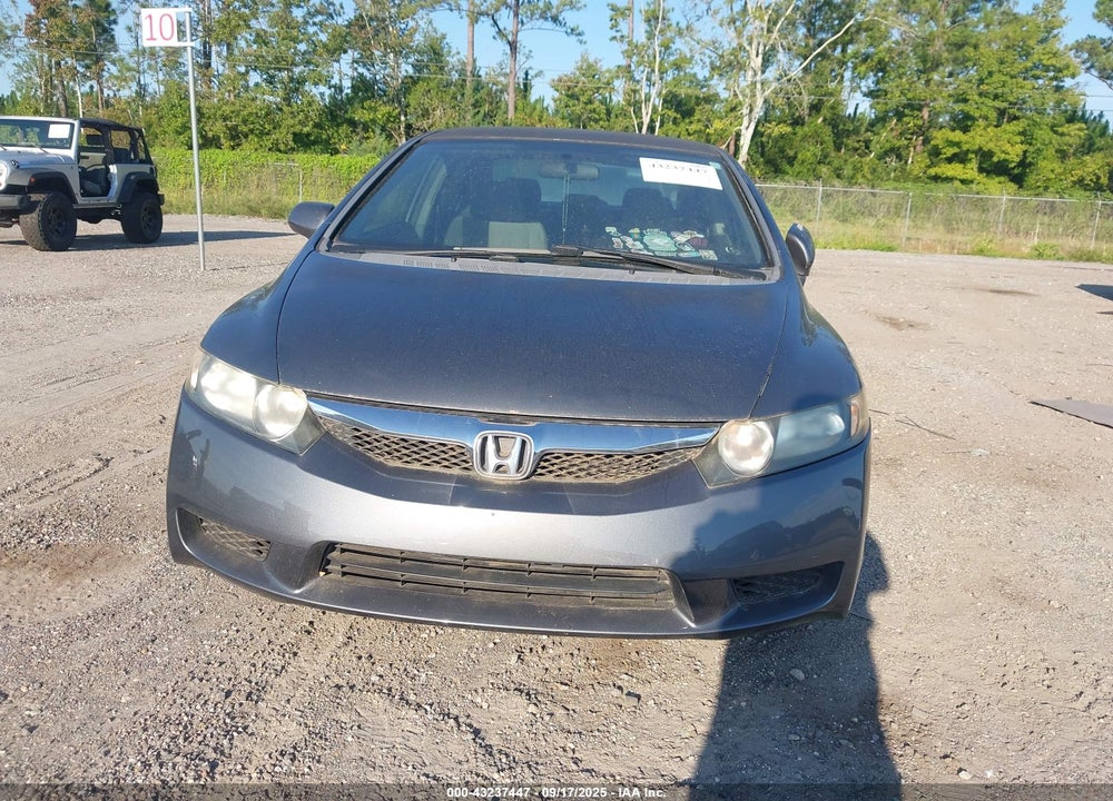 2010 HONDA CIVIC VIN: 2HGFA1F58AH525239