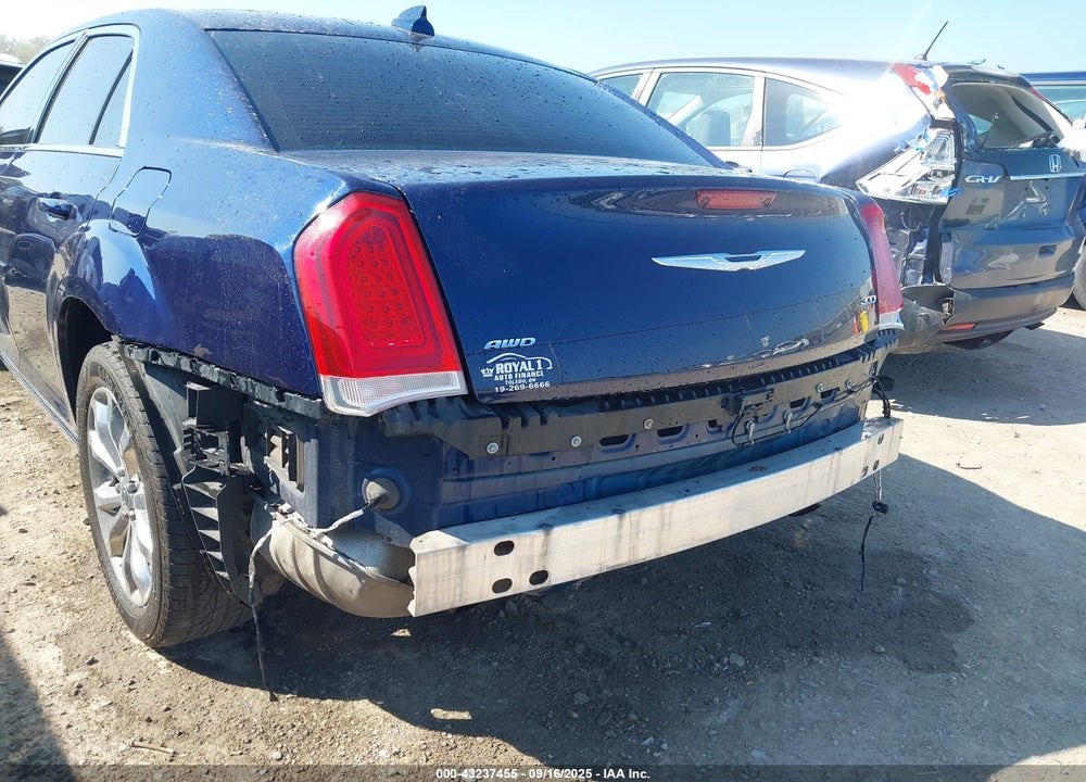 2017 CHRYSLER 300 VIN: 2C3CCARG6HH591845