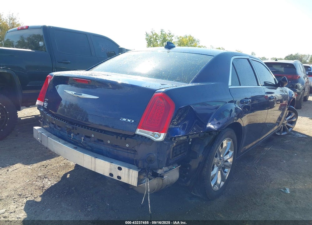 2017 CHRYSLER 300 VIN: 2C3CCARG6HH591845