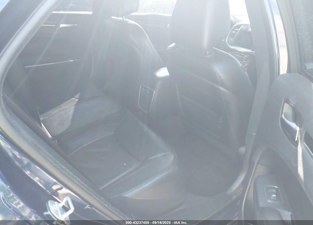 2017 CHRYSLER 300 VIN: 2C3CCARG6HH591845