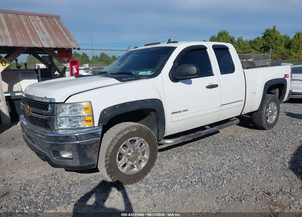 2013 CHEVROLET SILVERADO 2500HD LT VIN: 1GC2KXCG0DZ142306