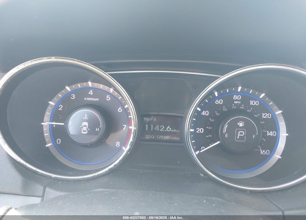 2011 HYUNDAI SONATA VIN: 5NPEB4AC0BH048460