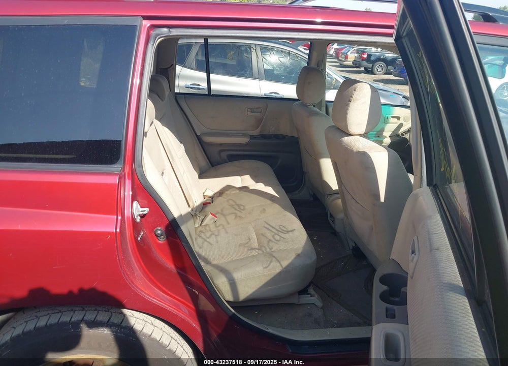 2005 TOYOTA HIGHLANDER VIN: JTEGD21A650117364