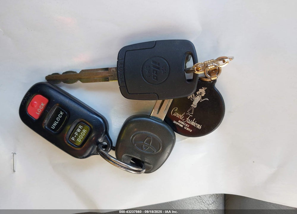 2003 TOYOTA SIENNA XLE VIN: 4T3ZF13C93U514558
