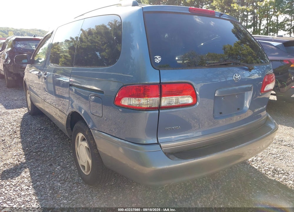 2003 TOYOTA SIENNA XLE VIN: 4T3ZF13C93U514558