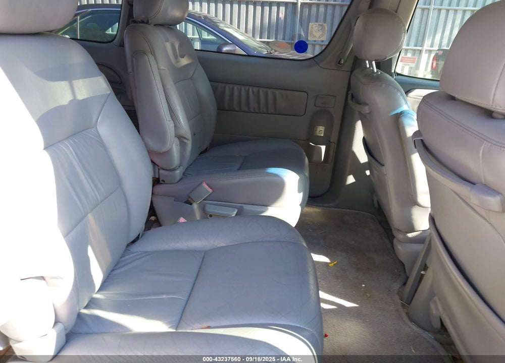 2003 TOYOTA SIENNA XLE VIN: 4T3ZF13C93U514558