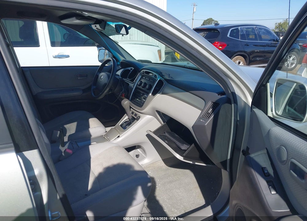 2006 TOYOTA HIGHLANDER V6 VIN: JTEGP21A560101181
