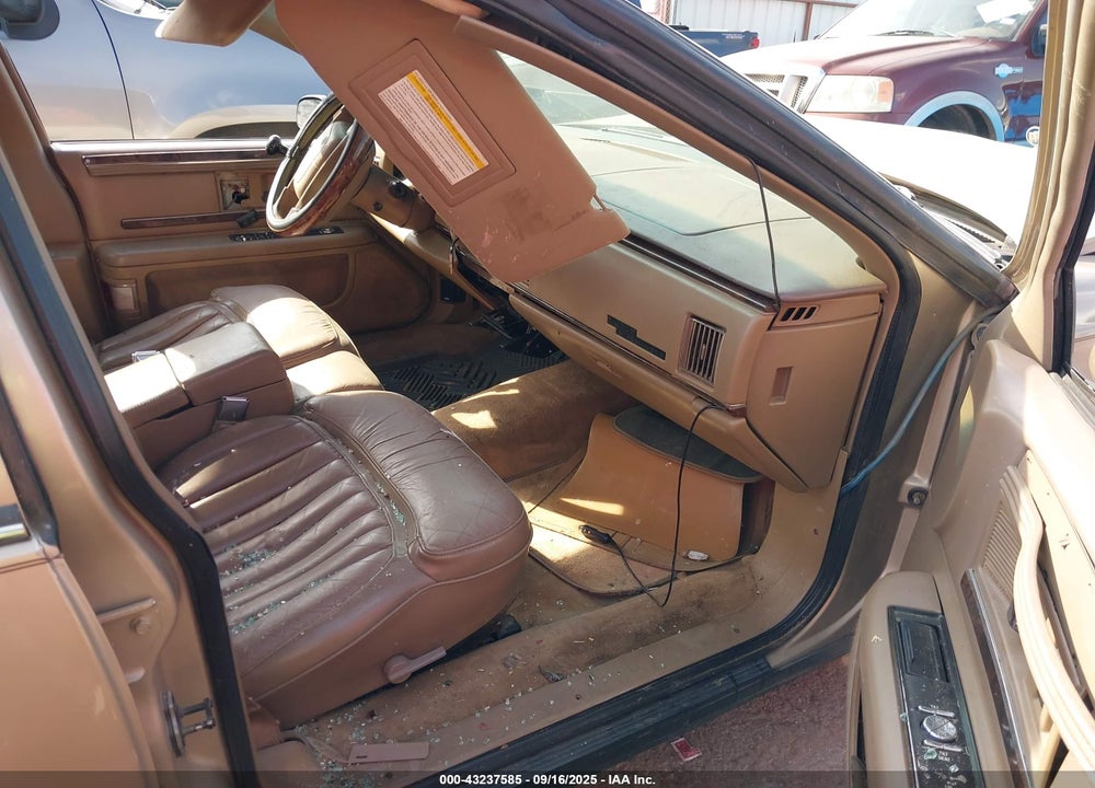 1994 BUICK ROADMASTER VIN: 1G4BN52P1RR410442