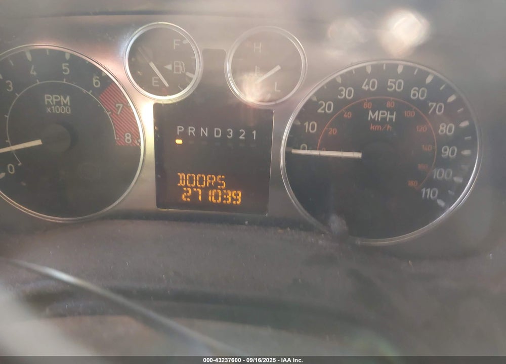 2008 HUMMER H3 SUV VIN: 5GTEN33E888193892