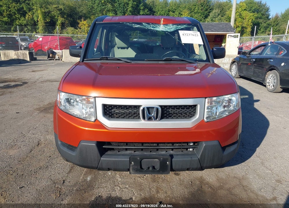 2011 HONDA ELEMENT VIN: 5J6YH2H79BL002012