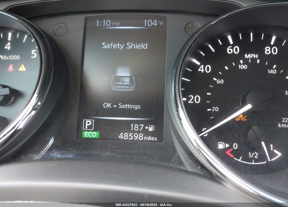 2017 NISSAN ROGUE VIN: 5N1AT2MT3HC820753