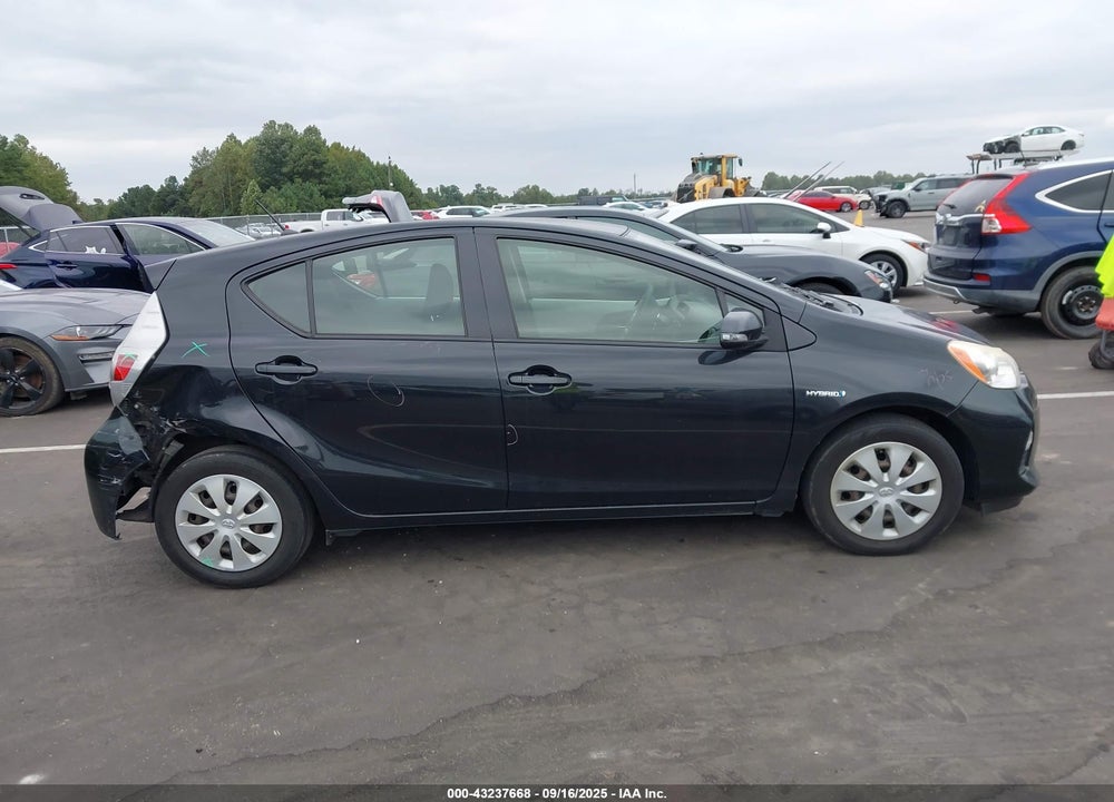 2013 TOYOTA PRIUS C VIN: JTDKDTB30D1535786
