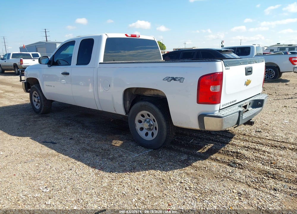 2013 CHEVROLET SILVERADO 1500 VIN: 1GCRKPE72DZ323418
