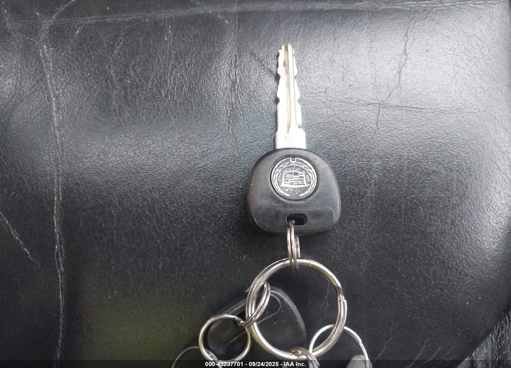 2006 CADILLAC DTS STANDARD VIN: 1G6KD57Y06U250199