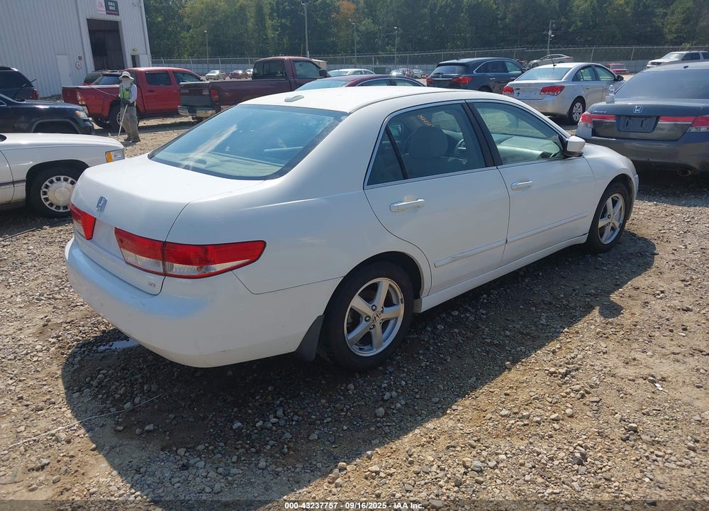 2004 HONDA ACCORD 2.4 EX VIN: 1HGCM568X4A164952