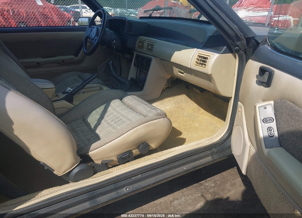 1989 FORD MUSTANG LX VIN: 1FABP44E7KF148881