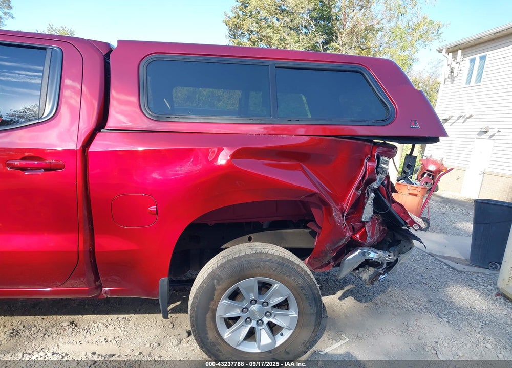 2022 CHEVROLET SILVERADO 1500 VIN: 1GCUYDED1NZ125489