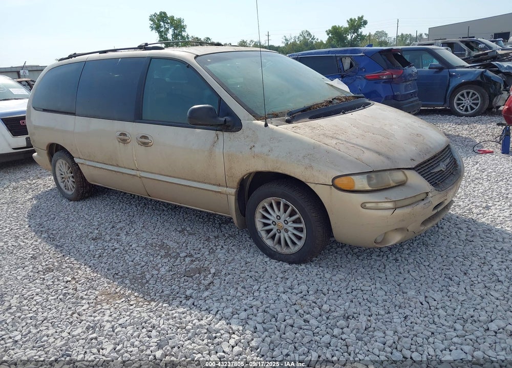 2000 CHRYSLER TOWN & COUNTRY LX VIN: 1C4GP44GXYB621903