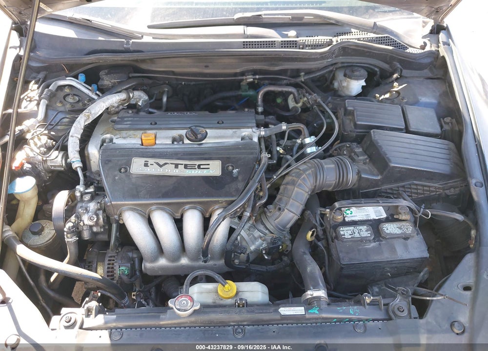 2005 HONDA ACCORD 2.4 LX VIN: 1HGCM564X5A102384