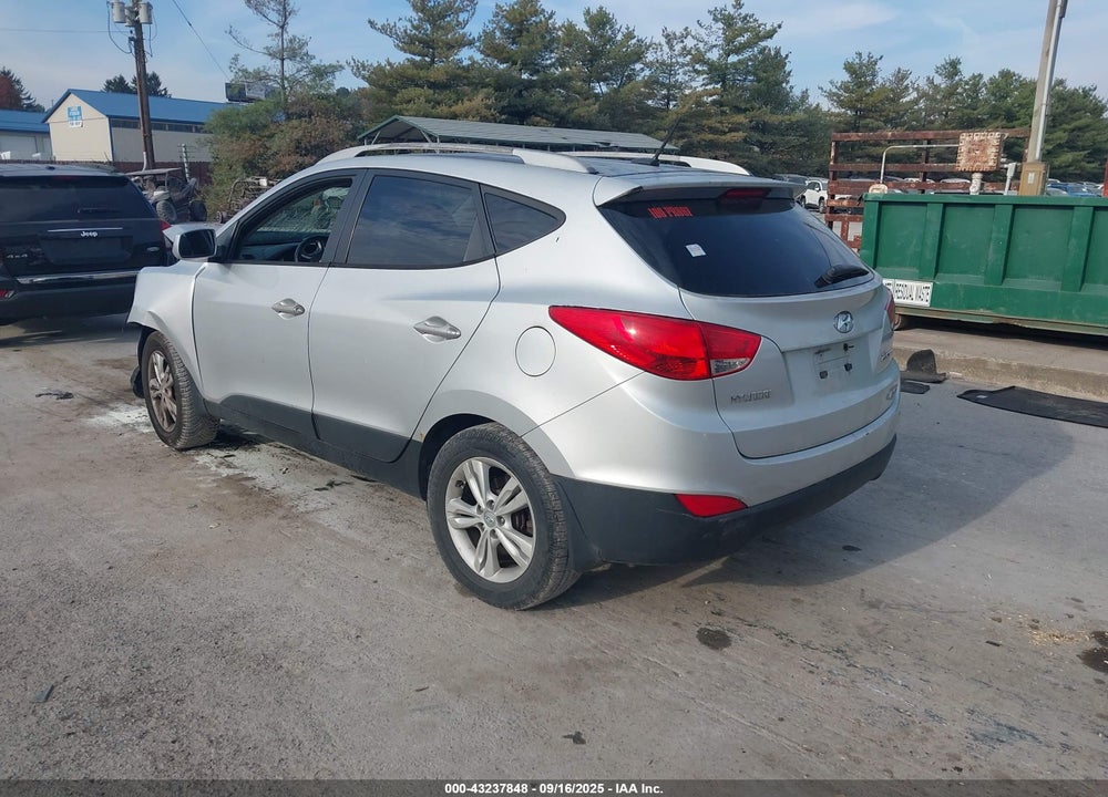 2010 HYUNDAI TUCSON VIN: KM8JUCAC1AU077176