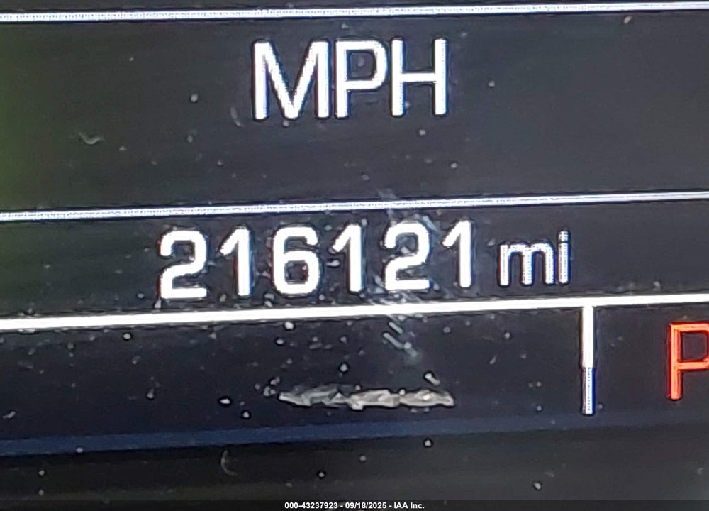 2015 CHEVROLET TAHOE LTZ VIN: 1GNSKCKCXFR160930