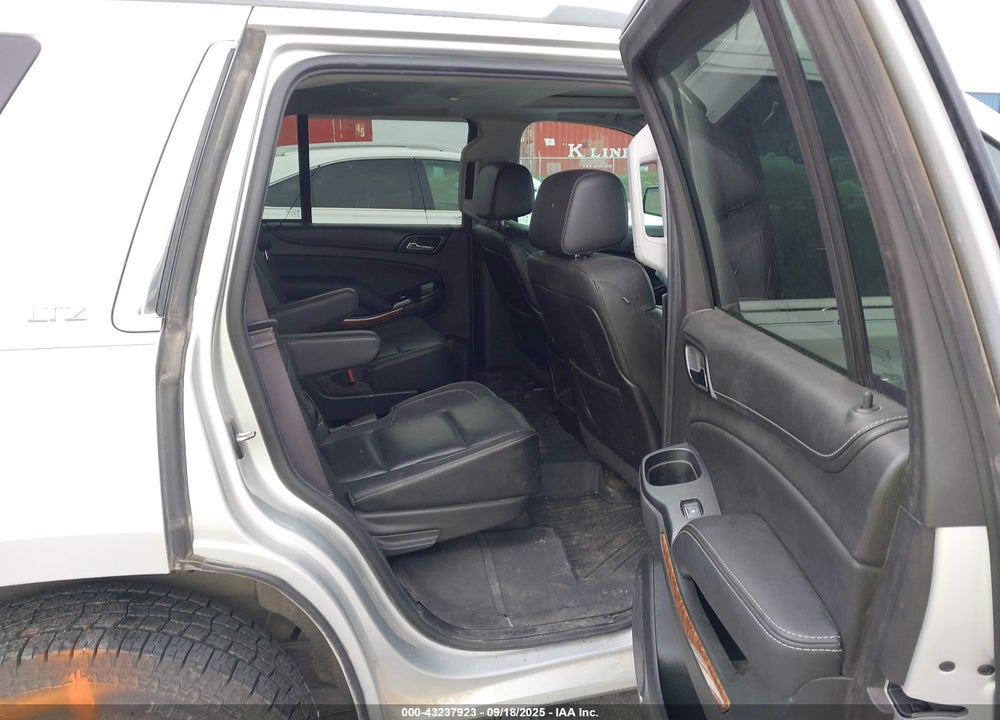 2015 CHEVROLET TAHOE LTZ VIN: 1GNSKCKCXFR160930