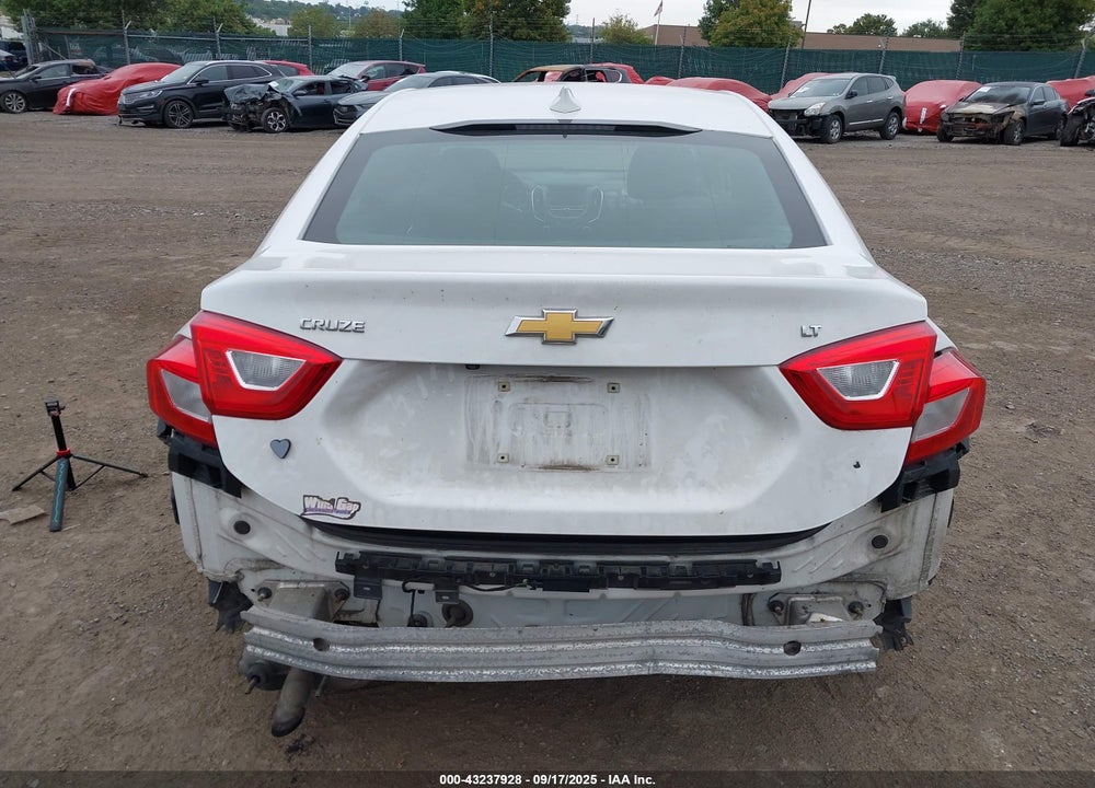 2017 CHEVROLET CRUZE VIN: 1G1BE5SM5H7247114