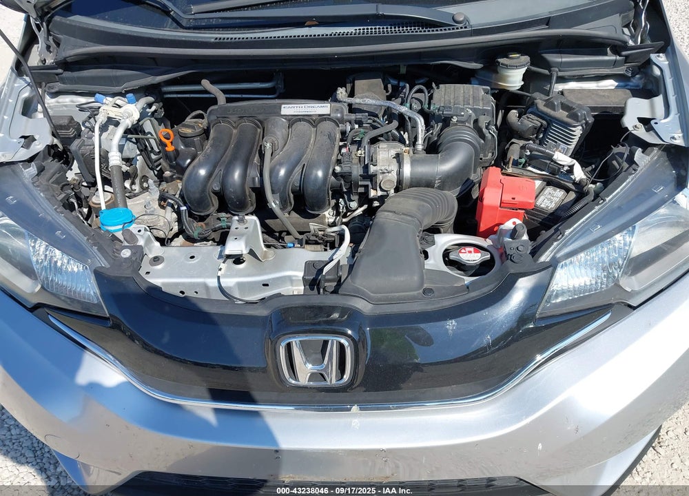 2015 HONDA FIT VIN: 3HGGK5H82FM702666