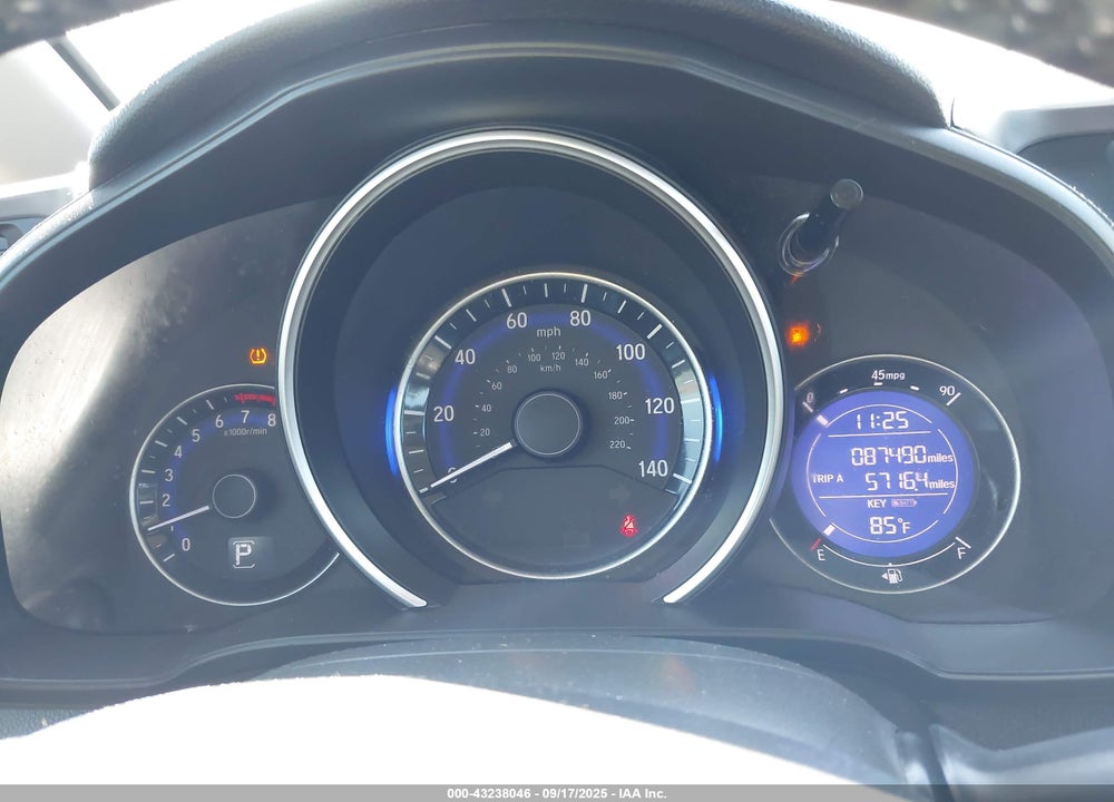 2015 HONDA FIT VIN: 3HGGK5H82FM702666