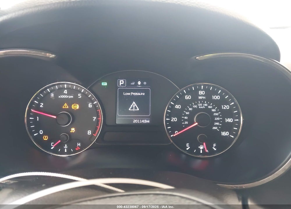 2017 KIA FORTE VIN: 3KPFL4A7XHE014236