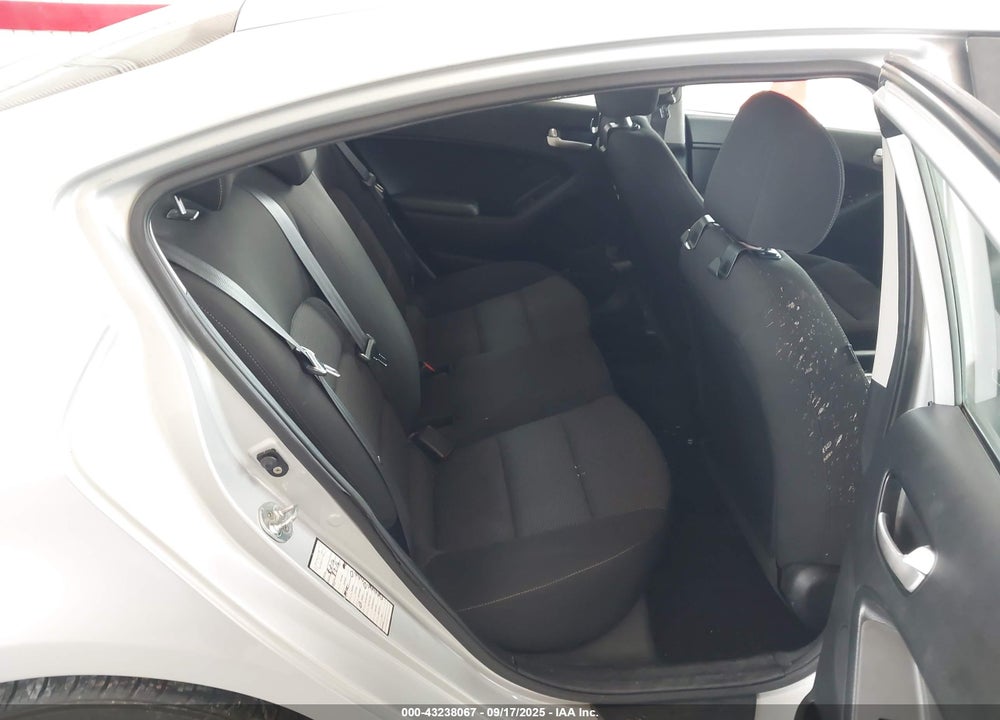 2017 KIA FORTE VIN: 3KPFL4A7XHE014236