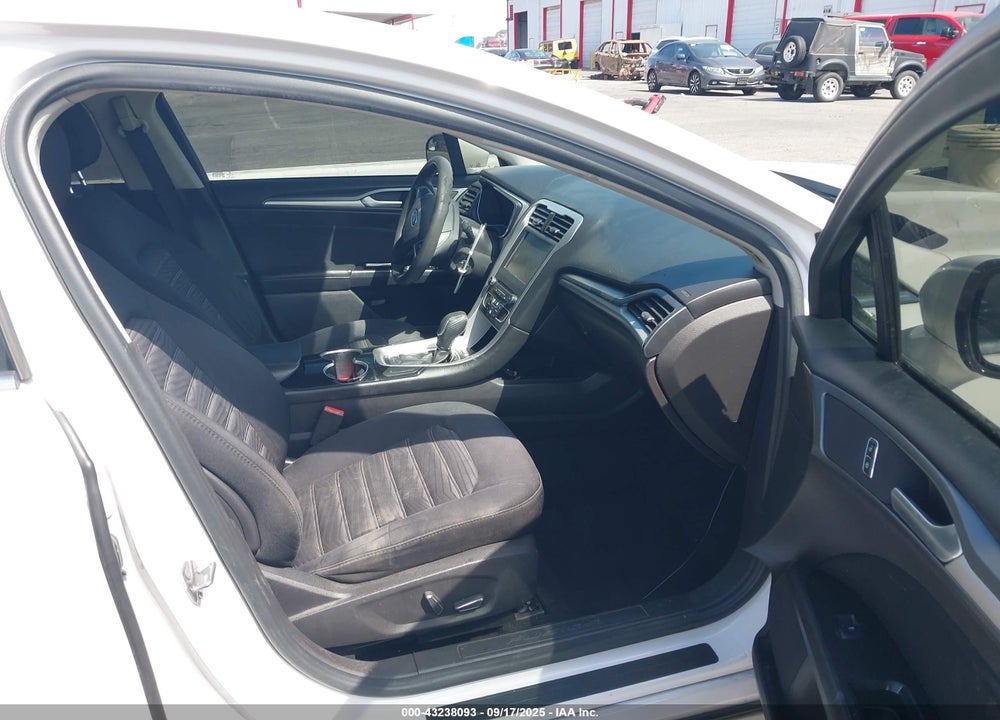 2016 FORD FUSION VIN: 3FA6P0H7XGR386806