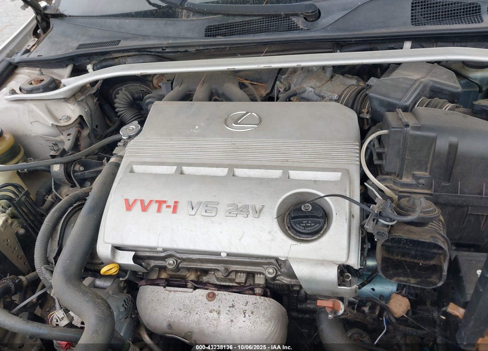 2002 LEXUS ES 300 VIN: JTHBF30G420079034