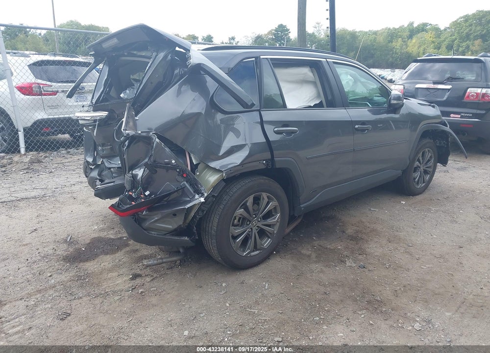 2024 TOYOTA RAV4 VIN: 2T3B6RFV1RW069352