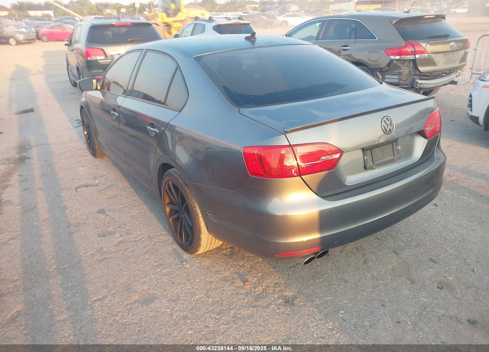 2012 VOLKSWAGEN JETTA VIN: 3VWBP7AJ7CM106335
