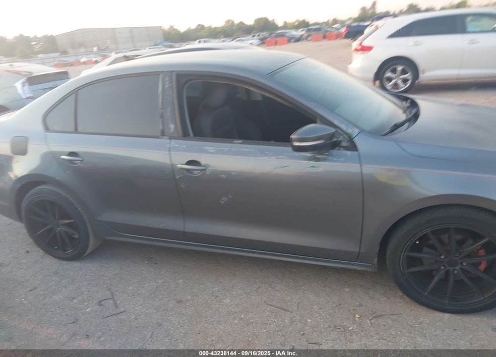 2012 VOLKSWAGEN JETTA VIN: 3VWBP7AJ7CM106335